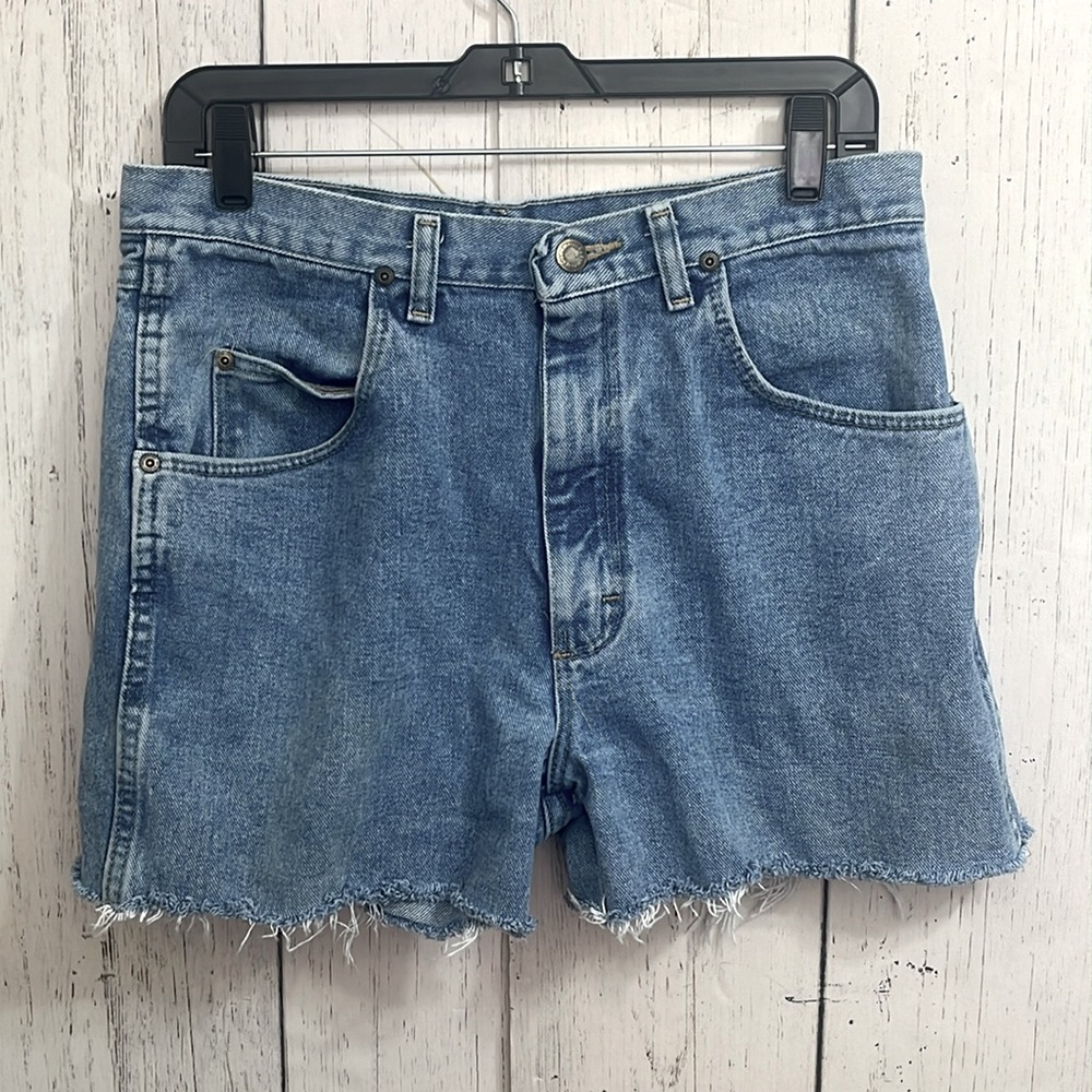 COPY - Vintage Wrangler Cutoffs Rugged Wear
Size Men’s 32